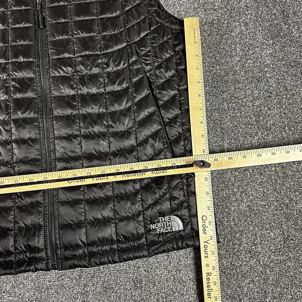 The North Face Vest Mens Large Black ThermoBall Eco Quilted TREKKER Embroidered